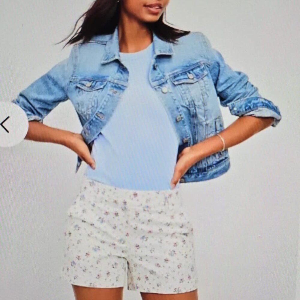 LOFT Riviera Floral Shorts - Size 10 - NWT